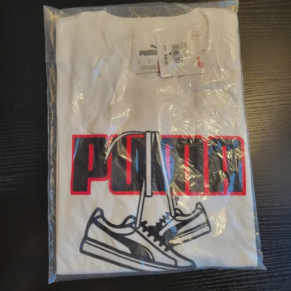 NWT Puma Graphic Sneaker Hang T-Shirt White L - Picture 2 of 6